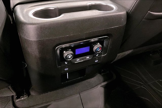 Used 2025 Chevrolet Tahoe Z71 w/ Comfort Package AWD/4WD image 34
