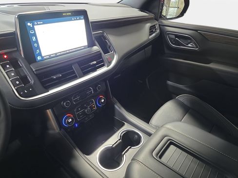 Used 2023 Chevrolet Tahoe Premier AWD/4WD image 25