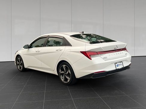 Used 2023 Hyundai Elantra Limited FWD image 3