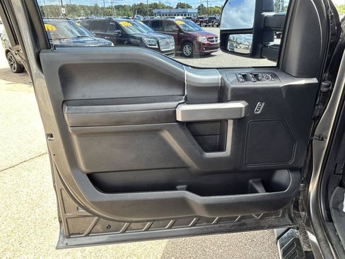 Used 2015 Ford F150 XLT w/ Equipment Group 302A Luxury AWD/4WD image 14