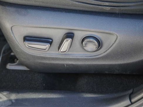 Certified 2020 Toyota RAV4 XLE AWD/4WD image 19