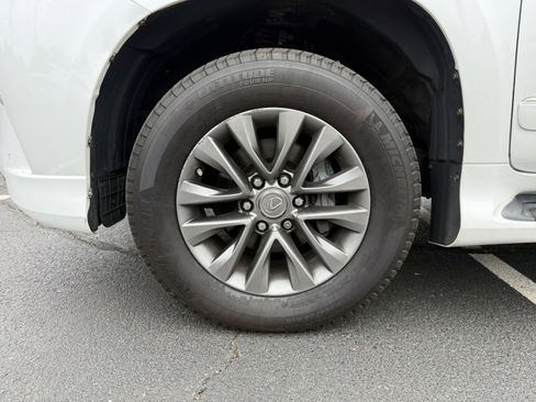 Used 2016 Lexus GX 460 Luxury AWD/4WD image 10