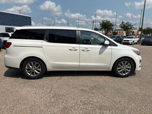 Used 2021 Kia Sedona EX FWD image 6