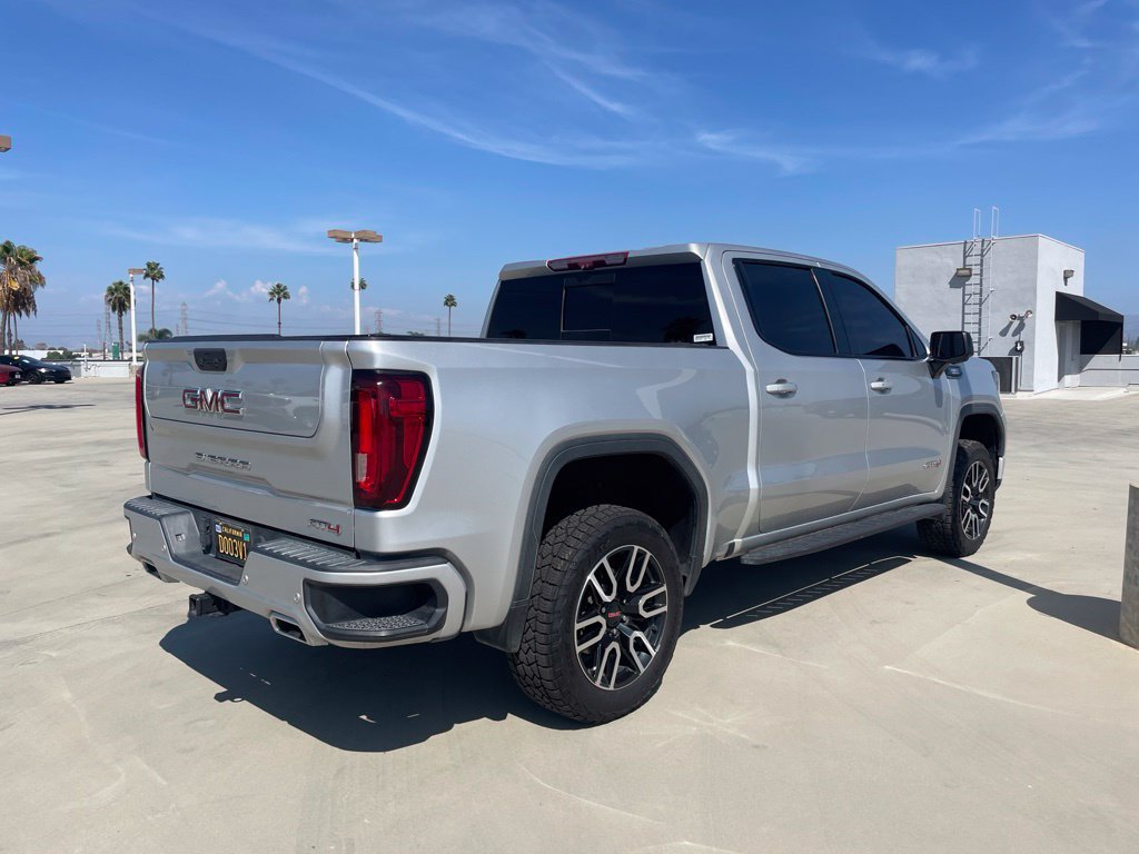 Used 2022 GMC Sierra 1500 AT4 w/ AT4 Premium Package AWD/4WD image 2