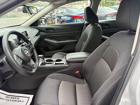 Used 2024 Nissan Altima 2.5 S image 14