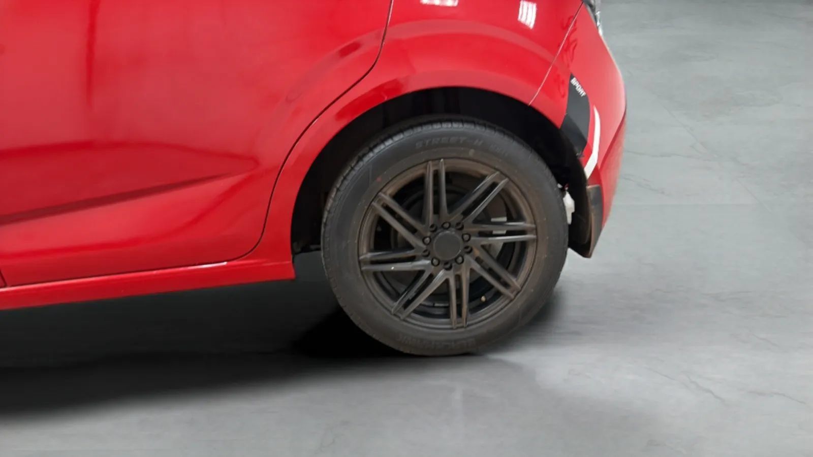 Used 2013 Chevrolet Sonic LT FWD image 25