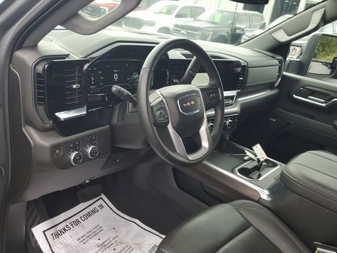 Used 2024 GMC Sierra 2500 SLT w/ SLT Premium Package image 23