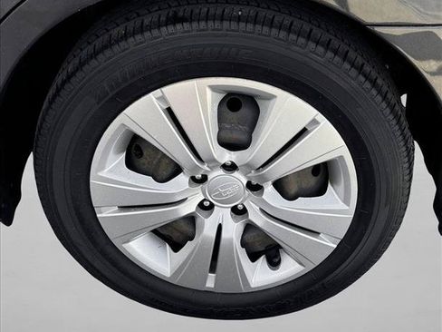 Used 2013 Subaru Legacy 2.5i AWD/4WD image 9
