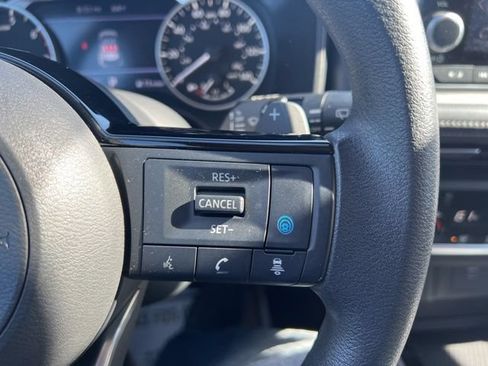 Used 2023 Nissan Rogue SV AWD/4WD image 24