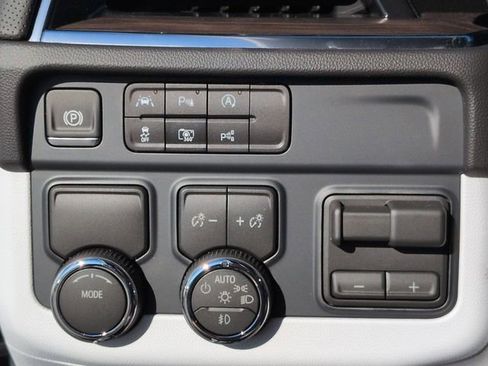 New 2026 Chevrolet Suburban Premier w/ Sun And Tow Package image 16