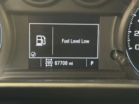 Used 2021 Chevrolet Silverado 1500 Custom Trail Boss AWD/4WD image 10