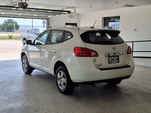 Used 2014 Nissan Rogue S w/ Convenience Package FWD image 17