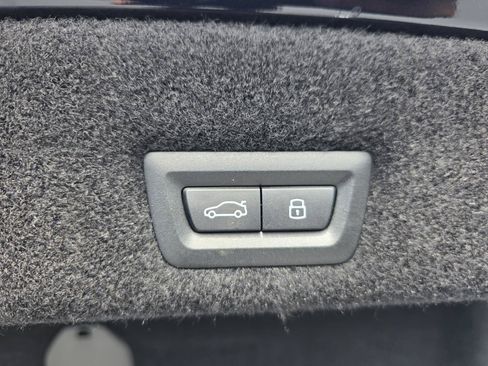 New 2026 BMW 740i RWD image 7