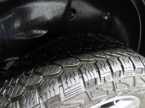 Used 2025 Honda Ridgeline TrailSport image 31