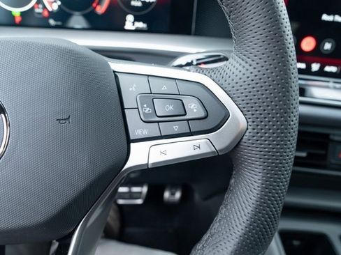 New 2026 Volkswagen Tiguan SE R-Line image 23