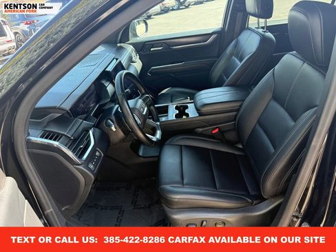 Used 2024 GMC Acadia Elevation image 31