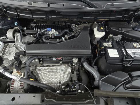 Used 2020 Nissan Rogue S image 22