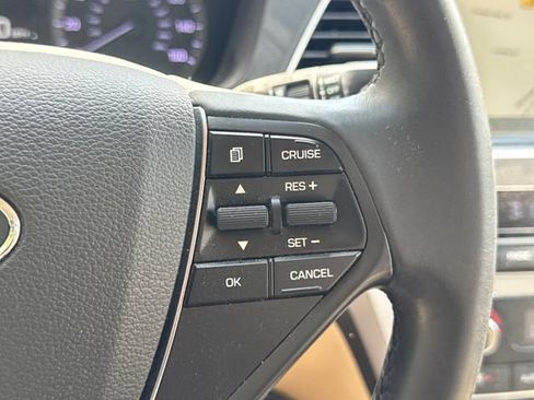 Used 2017 Hyundai Sonata Limited w/ Tech Package 03 FWD image 29