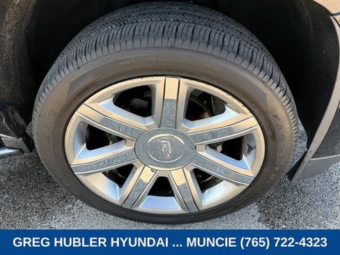 Used 2019 Cadillac Escalade Luxury AWD/4WD image 9