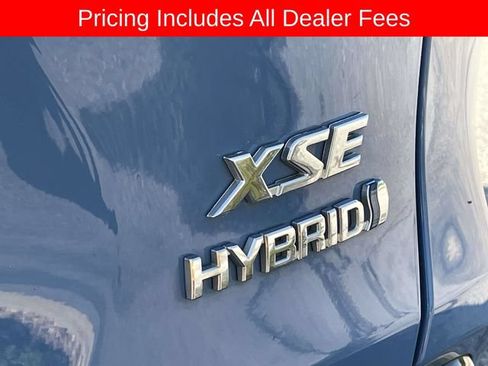 Used 2023 Toyota RAV4 XSE AWD/4WD image 14