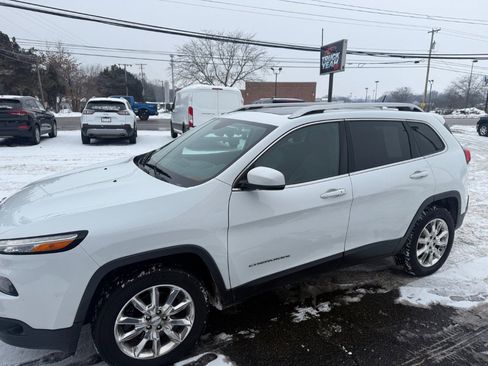 Used 2015 Jeep Cherokee Limited image 1