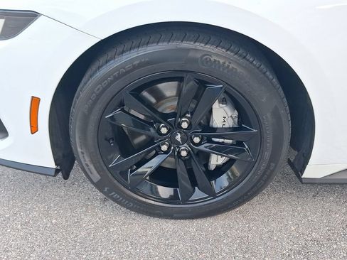 Used 2024 Ford Mustang GT RWD image 7