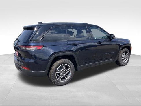 New 2024 Jeep Grand Cherokee Trailhawk w/ Advanced Protech Group II image 5