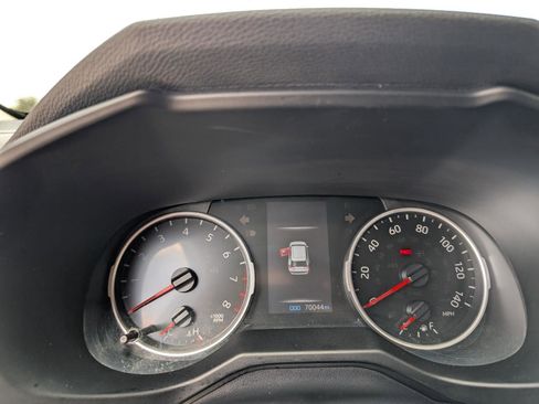 Used 2020 Toyota RAV4 XLE image 14