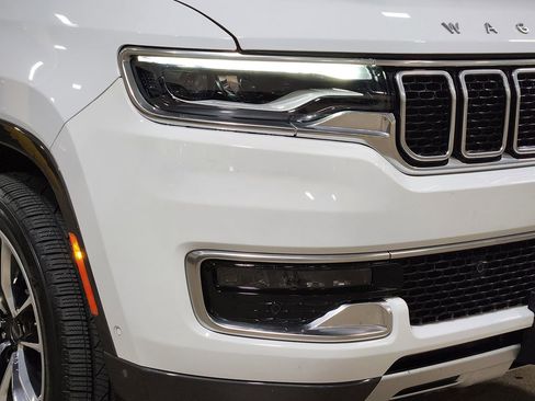 Used 2022 Jeep Wagoneer Series II w/ Premium Group I image 14