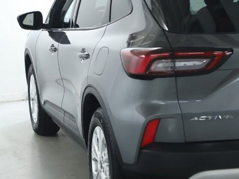 Used 2025 Ford Escape Active image 42