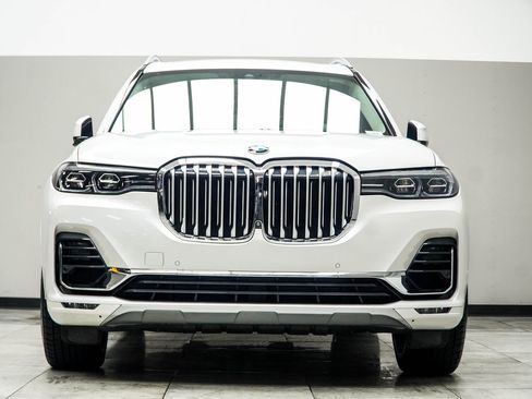 Used 2020 BMW X7 xDrive50i w/ Executive Package image 8
