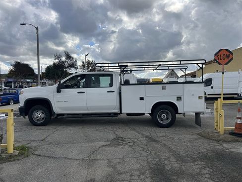 Used 2023 Chevrolet Silverado 3500 W/T w/ WT Fleet Convenience Package image 4
