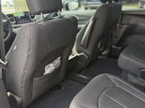 Used 2019 Chrysler Pacifica Touring Plus w/ S Appearance Package image 17