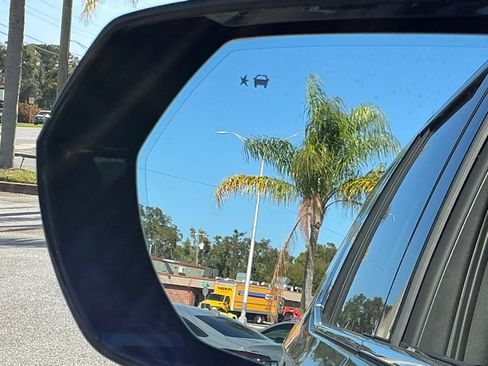 Used 2021 GMC Yukon Denali w/ Denali Premium Package image 36