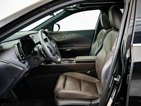 Certified 2025 Lexus RX 350 w/ Convenience Package image 20