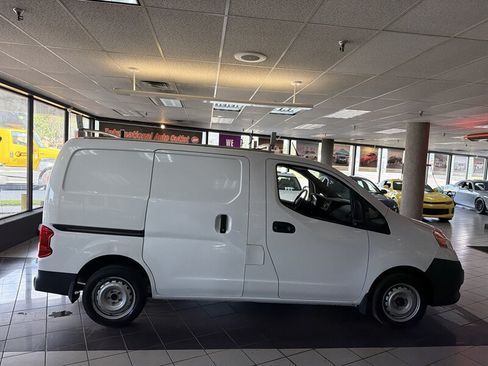 Used 2015 Nissan NV200 S w/ Cruise Control Package FWD image 5