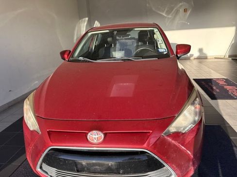 Used 2017 Toyota Yaris iA FWD image 4
