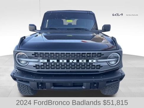 Used 2024 Ford Bronco Badlands image 3