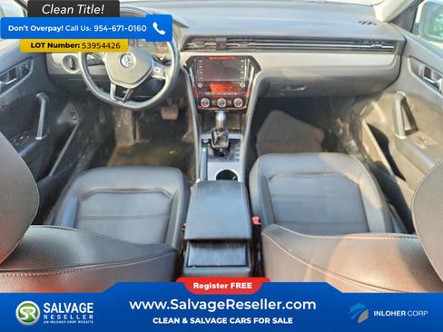 Used 2021 Volkswagen Passat 2.0T SE FWD image 11
