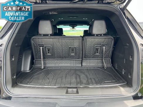 Used 2022 Chevrolet Traverse RS w/ LPO, Floor Liner Package FWD image 25