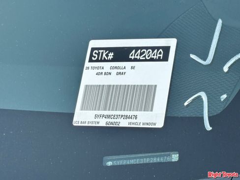 Certified 2026 Toyota Corolla SE w/ SE Package FWD image 11