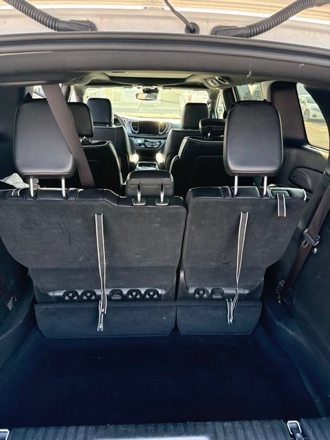 Used 2025 Chrysler Pacifica Limited FWD image 21
