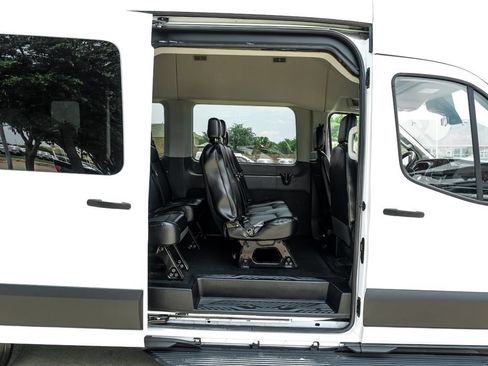 Used 2020 Ford Transit 350 XL RWD image 40