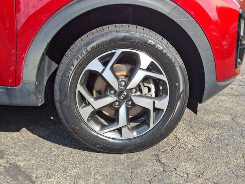 Certified 2022 Kia Sportage LX AWD/4WD image 8