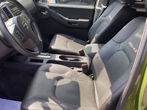 Used 2011 Nissan Xterra PRO-4X w/ Pro-4x Leather Pkg AWD/4WD image 8