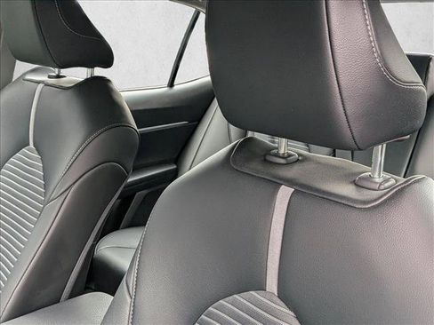 Used 2024 Toyota Camry SE FWD image 15