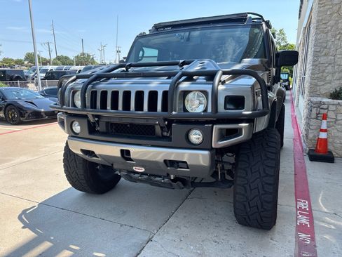 Used 2009 HUMMER H2 Luxury AWD/4WD image 2