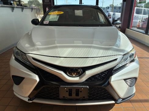 Used 2020 Toyota Camry XSE w/ Carpet Mat Package FWD image 5