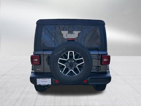 New 2026 Jeep Wrangler Sahara image 6