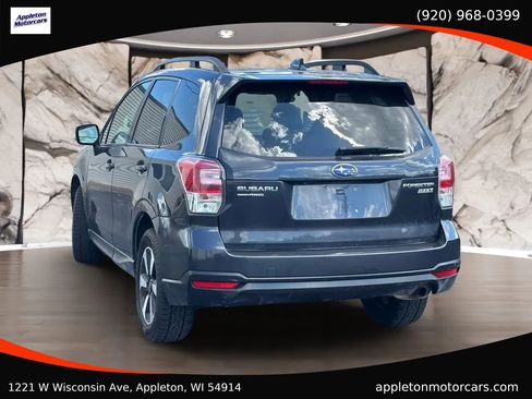 Used 2017 Subaru Forester 2.5i Premium AWD/4WD image 5